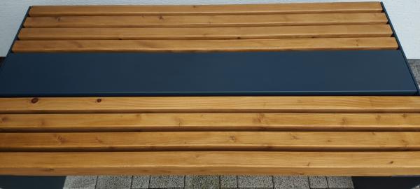 Gartentisch aus 8 mm Stahl und Massivholz Tanne/Fichte